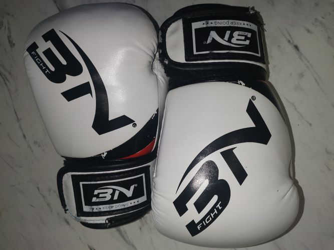 Перчатки для бокса BN Fight 6oz