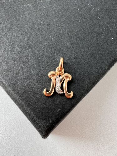 Кулон золото 585 СССР буква  М с бриллиантом 