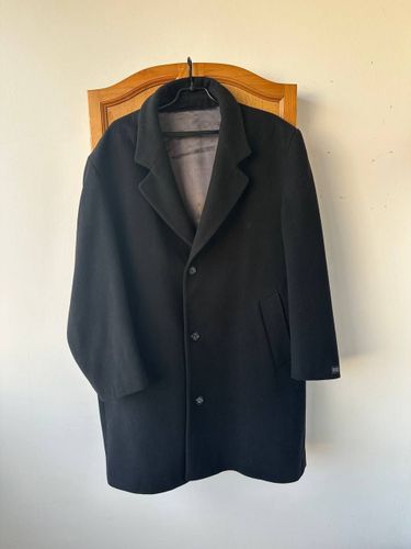 Мужское черное пальто oversize на весну