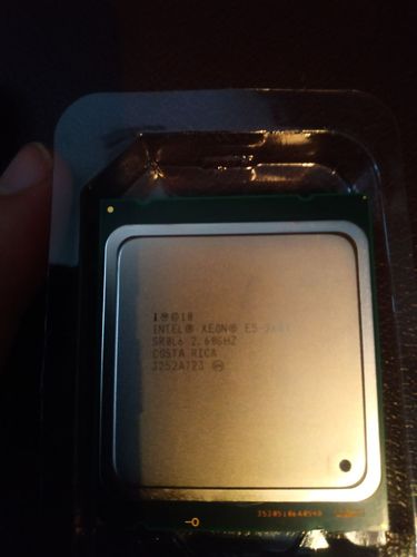 Intel xeon e5 2689