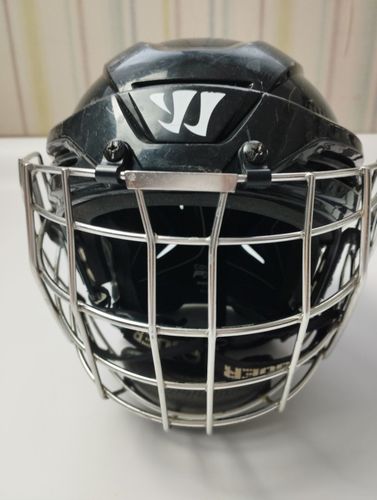 Хоккейный шлем Warrior, 150р