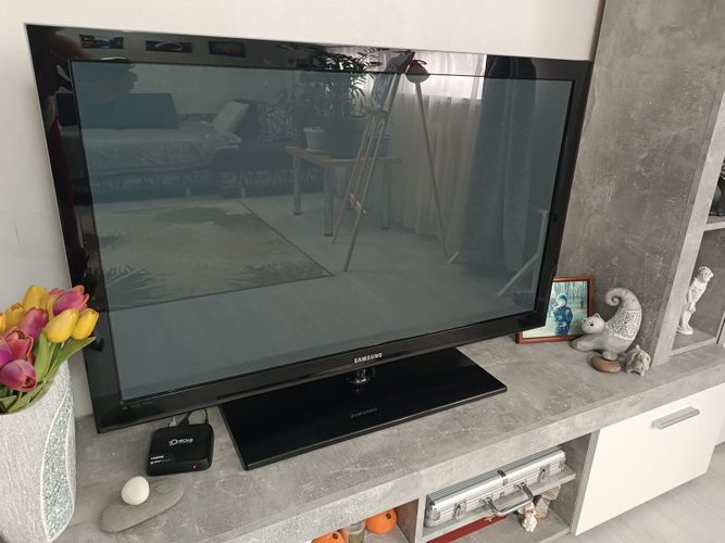 телевизор Samsung 42'', плазменный 