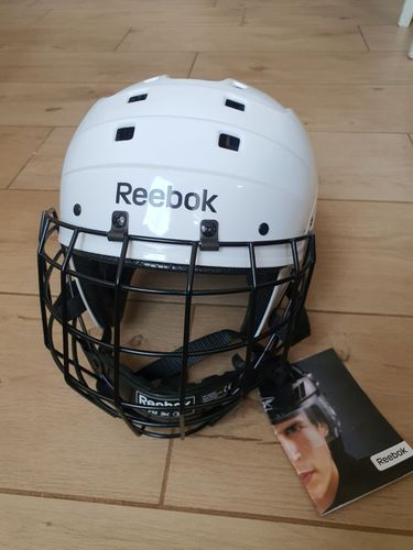 Хоккейный шлем REEBOK размер 1K S-50-57 с решеткой