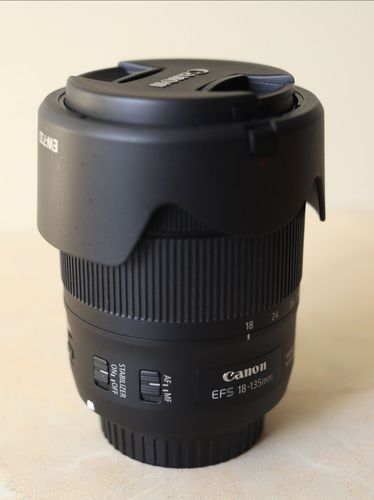 Объектив Canon EF-S 18-135 мм IS USN NANO