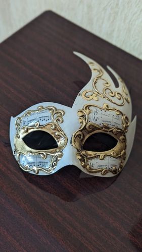 Венецианская маска La Maschera
