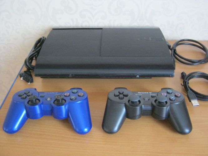 SONY PlayStation 3 Superslim 250GB прошита +60 игр