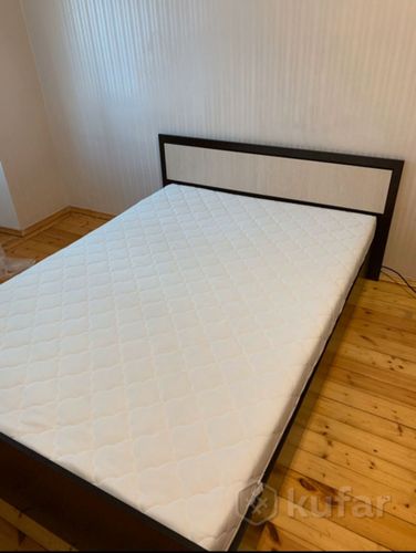 Кровать двуспальная с матрасом 140×200