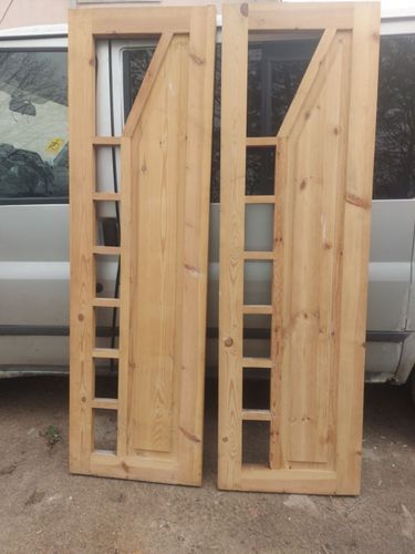 Двери филенчатые деревянные 200х60х4