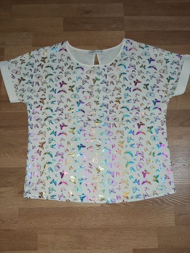 Новая блузка оригинальной расцветки размер 42