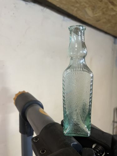  треугольная бутылка от уксусной эссенции (СССР)