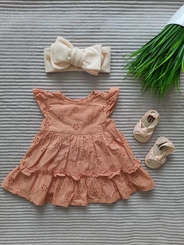 Стильный лот на малышку: платье Тu и пинетки