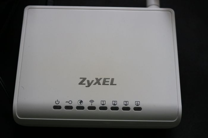 Wi-Fi роутер ZyXEL
