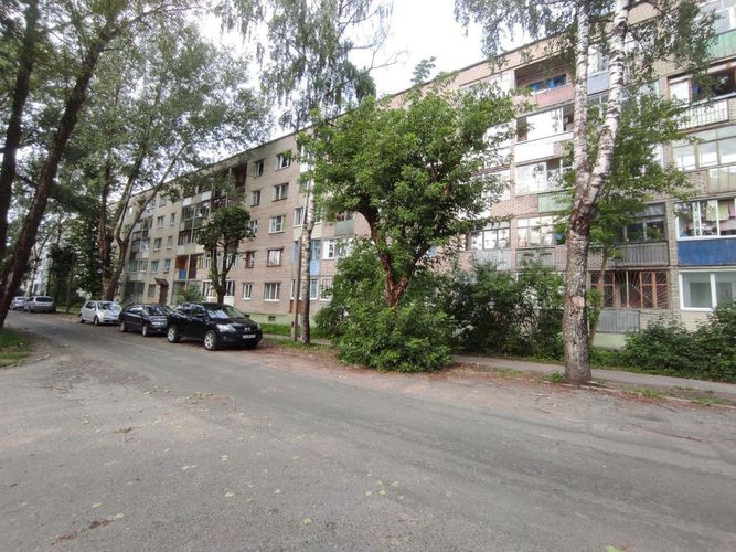 Продажа 3-комнатной квартиры Локомотивная