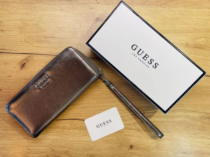 Новый кошелек-портмоне Guess