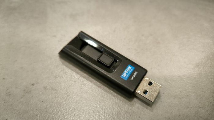 Флешка 32 Гб USB flash 32 GB (USB 3.0)