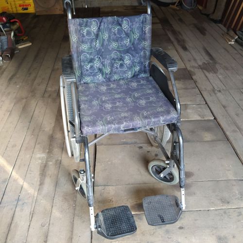 Кресло инвалидное (коляска)