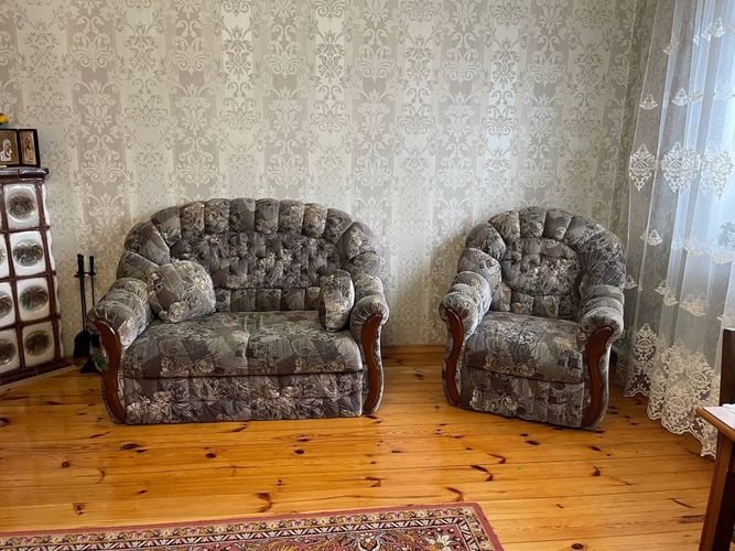 Два дивана и кресло