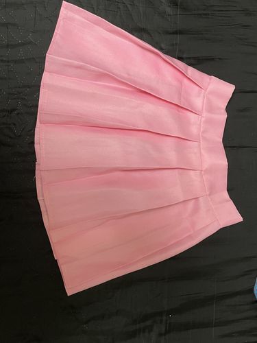 Розовая юбка тенниска 