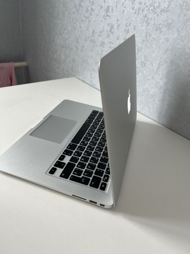 MacBook Air (начало 2015)