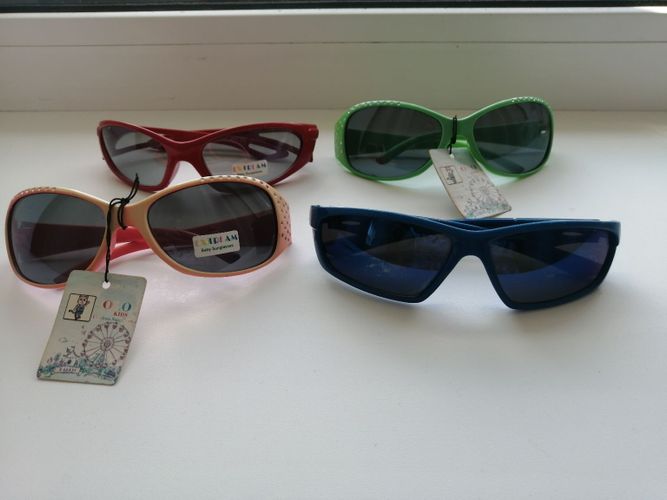 Новые детские очки от солнца. Цена за все