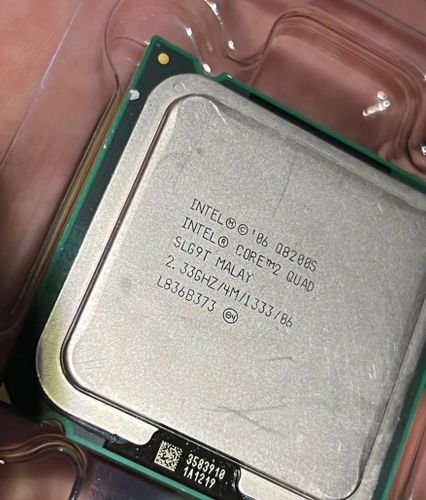 Intel Core 2 Quad Q8200s процессор 775