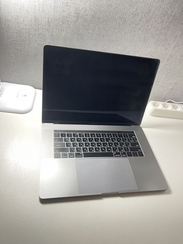 Apple MacBook 2019 16/256 Gb