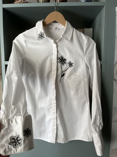 Белая рубашка блузка с вышивкой 