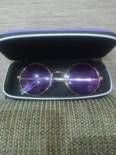 Шикарные солнцезащитные очки GLASSTONE