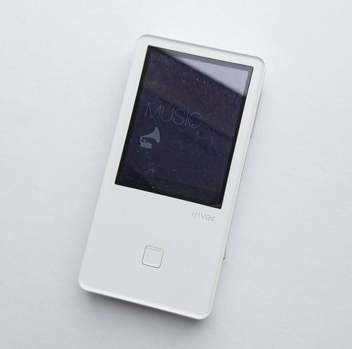 Mp3-плеер Iriver E150 4gb. +слот MicroSD
