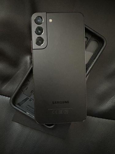 Samsung galaxy S22+ 8/256 black бу 4 месяца