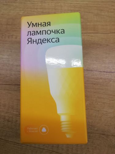 Умная лампочка Яндекса