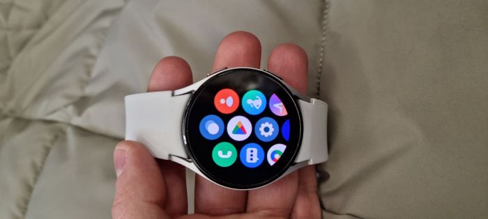 Часы Samsung galaxy watch 4, 40мм