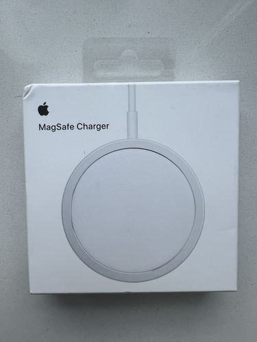 Беспроводное зарядное Apple MagSafe Charger