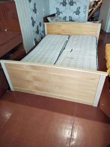 Кровать с матрасом 1,4х2,0м