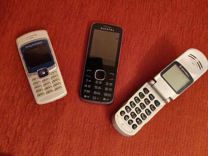 Телефоны Sony Ericsson, Alcatel, Motorola