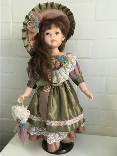 Кукла фарфоровая 50 см