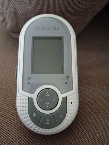 Продам радио няню Motorola 