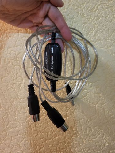 Миди-интерфейс кабель Bespeco BMUSB100 USB Midi