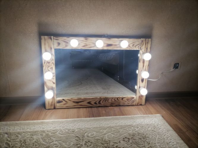 Зеркало гримёрное с подсветкой. 