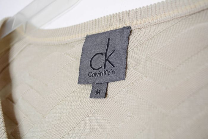 Пуловер джемпер свитер Calvin Klein Geometric Knit V-Neck Pullover tommy hilfiger gant boss lacoste