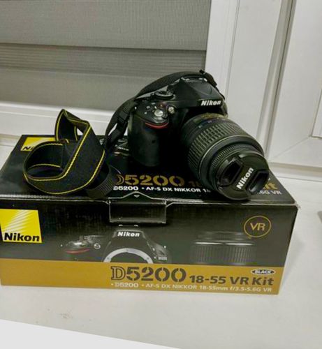 Nikon D520 18-55 