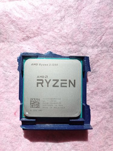 процессор Ryzen 3 1200, AM4