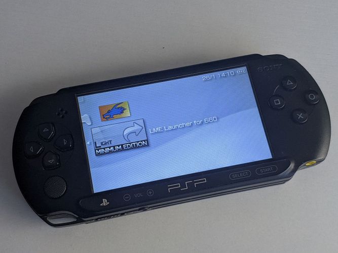 PSP Street PSP-E1008 прошитая