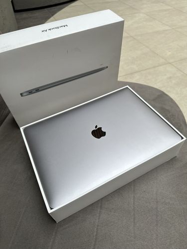 Apple MacBook Air m1 8/256 37 циклов 
