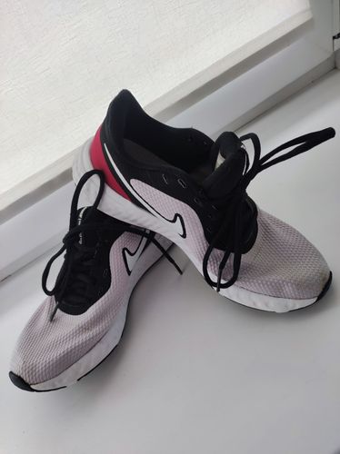 Кроссовки Nike 24см