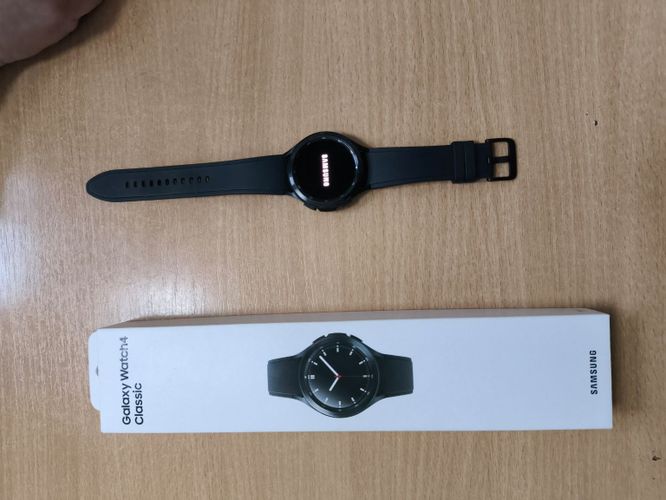 Смарт часы Samsung watch4 clsssik