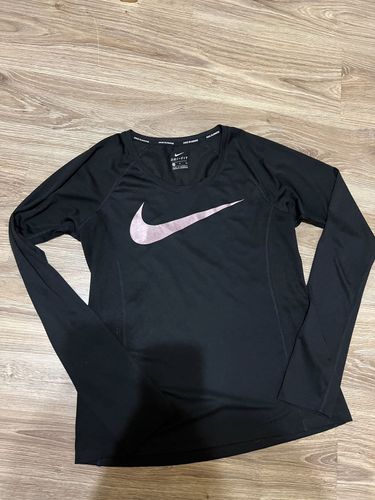 Спортивная кофта Nike 
