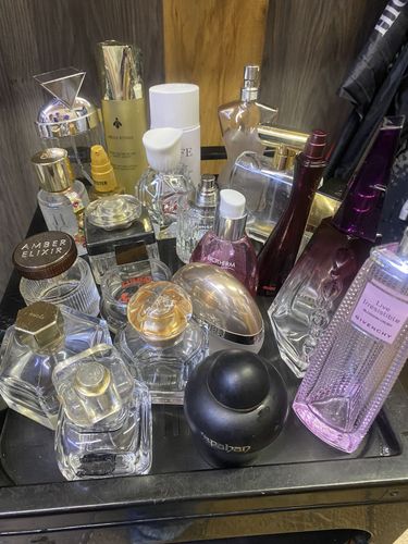 Бутылочки от премиум парфюма