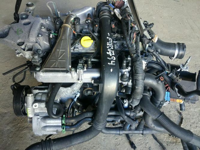 Двигатель Renault Megane 2006г  2 F4R 794