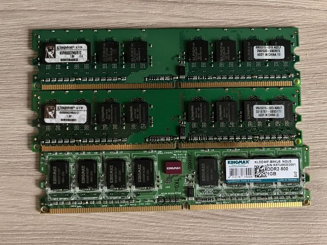 Оперативная память DDR2 1gb1-шт,2-512mb